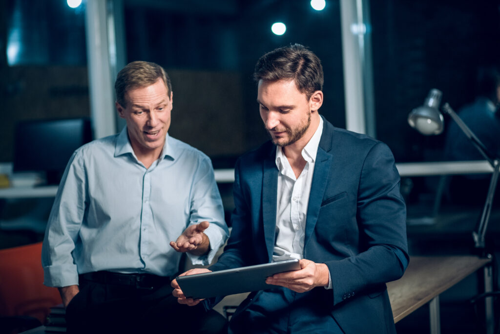 Building IoT Consultants working together